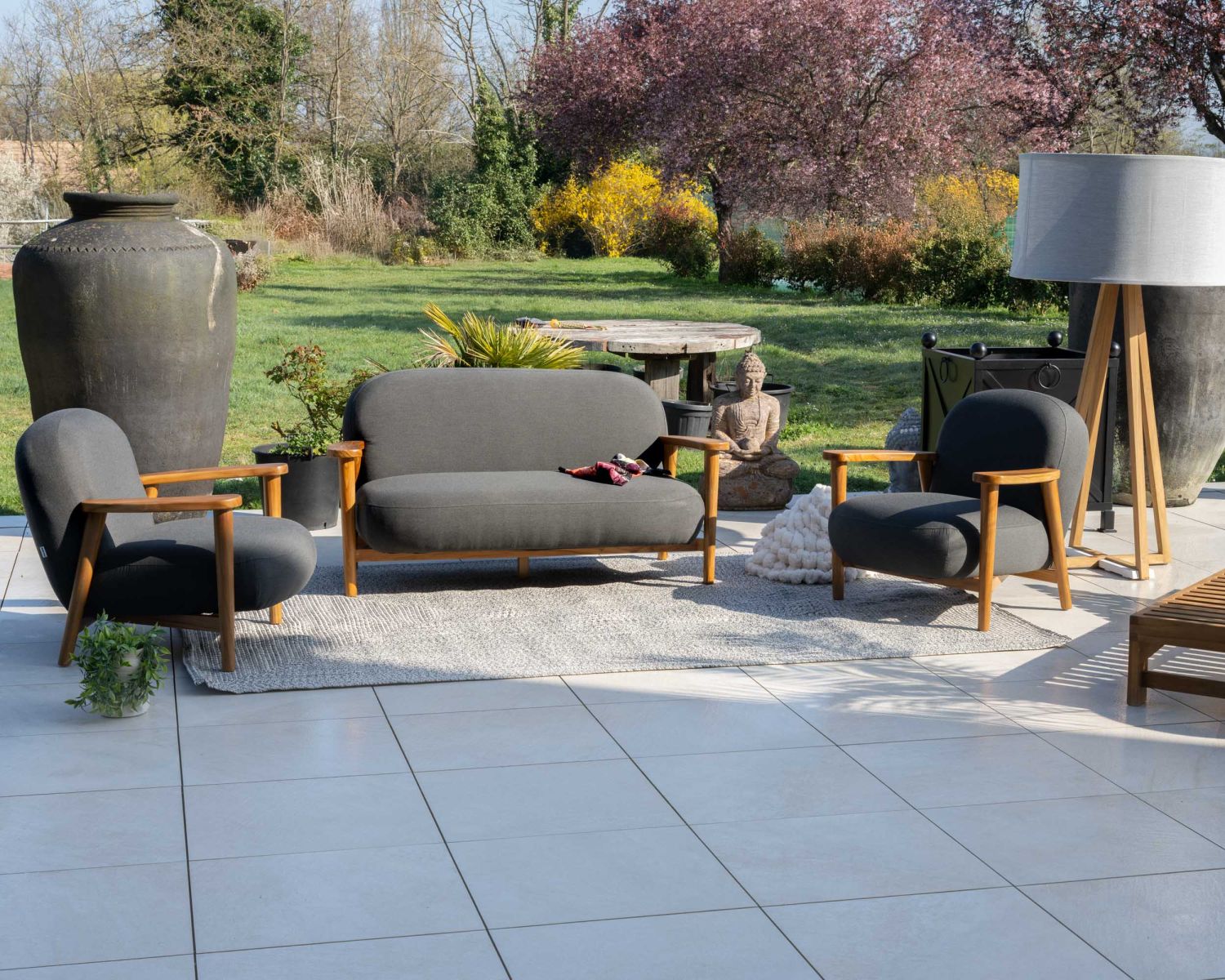 Set di divano e poltrona da giardino in tessuto grigio scuro "Aristochair