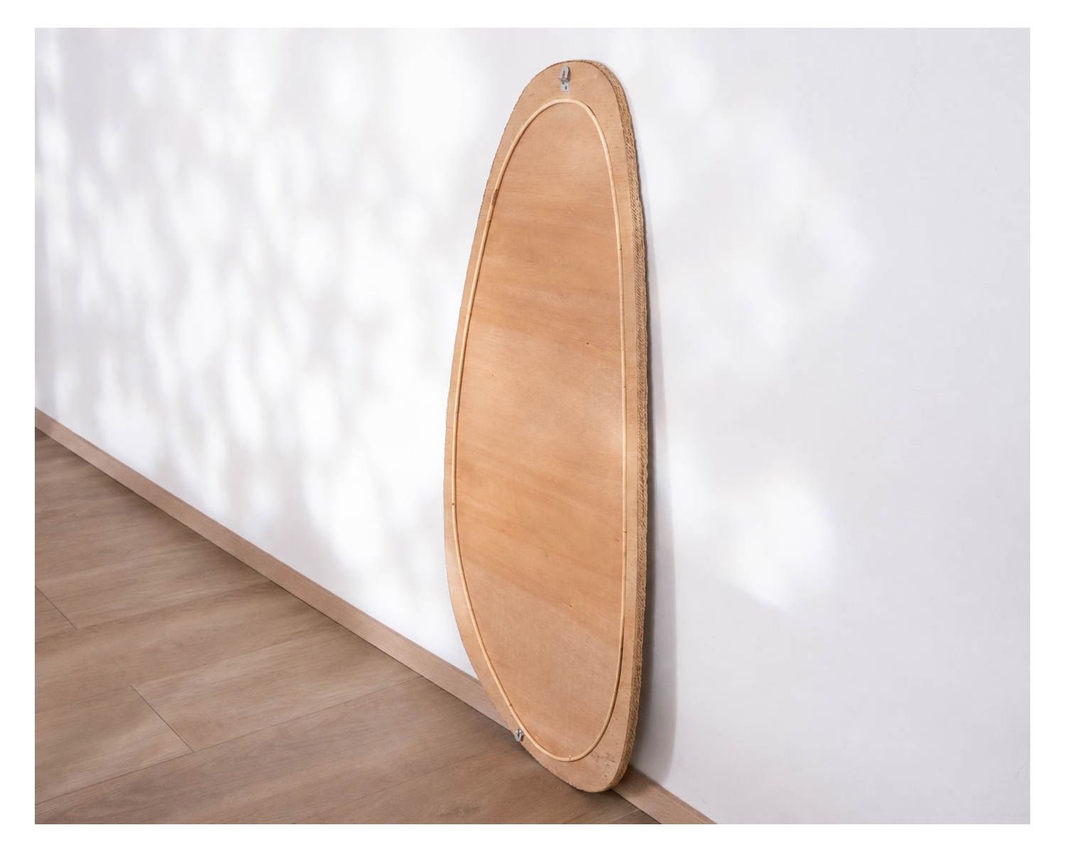 Specchio di forma organica "Solira" con cornice in corda alto 130 cm