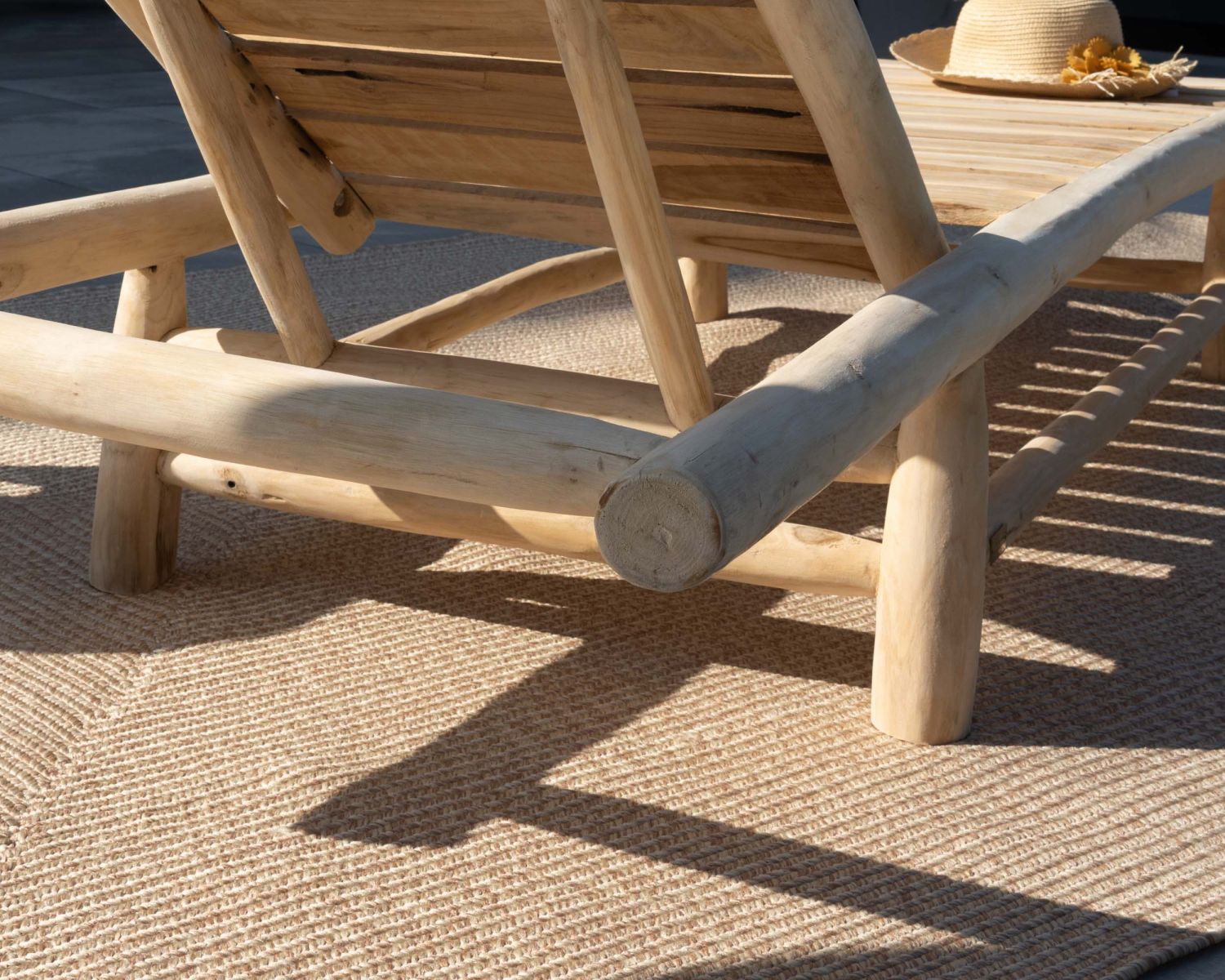 Lettino a 1 posto "Sumatra" dal design esotico con struttura a rami