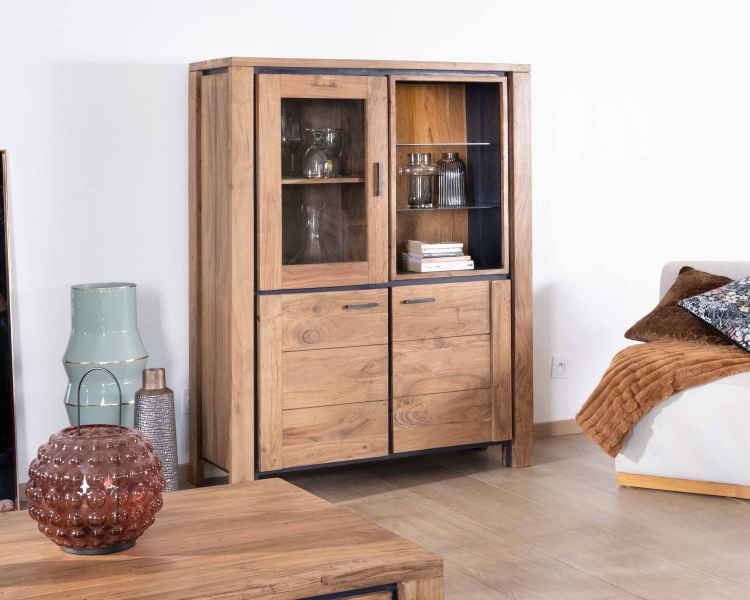 Mobile contemporaneo in acacia massiccia a rilievo nero con 3 ante e nicchia con ripiani in vetro "Fantaisie"