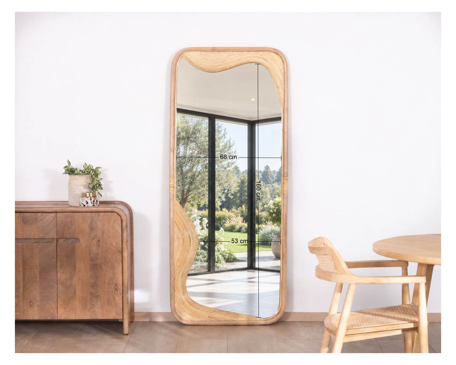 Grande specchio 180x70 cm con cornice in rattan “Solira”, motivo e design organico