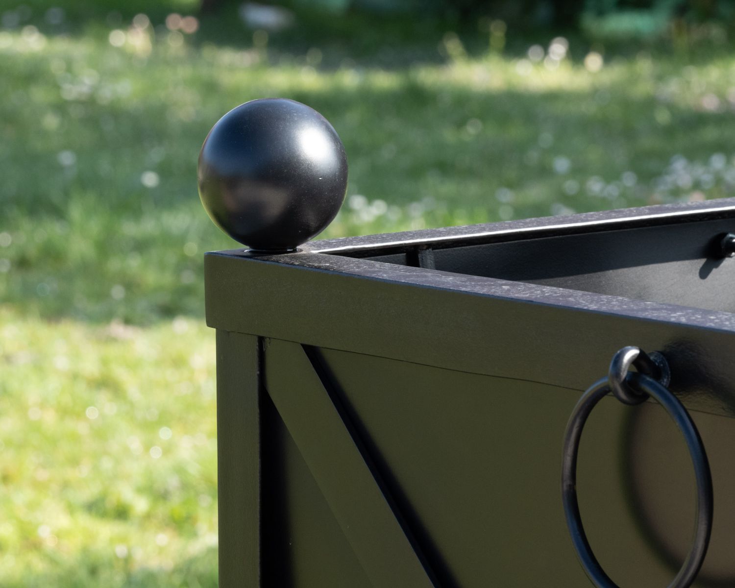 Portavaso decorativo "Gardenia" grande 65 cm in metallo nero