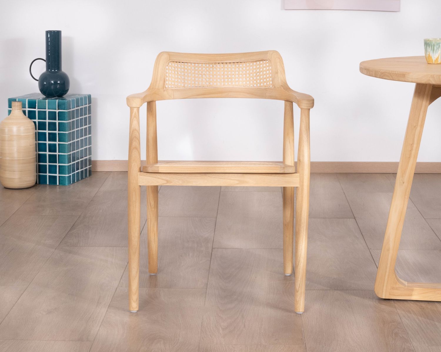 Sedia da pranzo con braccioli dal design essenziale "Vogue" in legno di sungkai