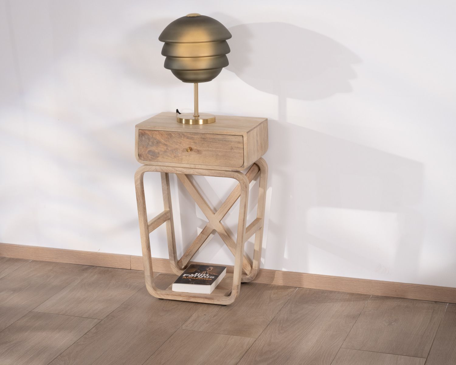 Comodino "Loopie" in stile retrò in legno di mango