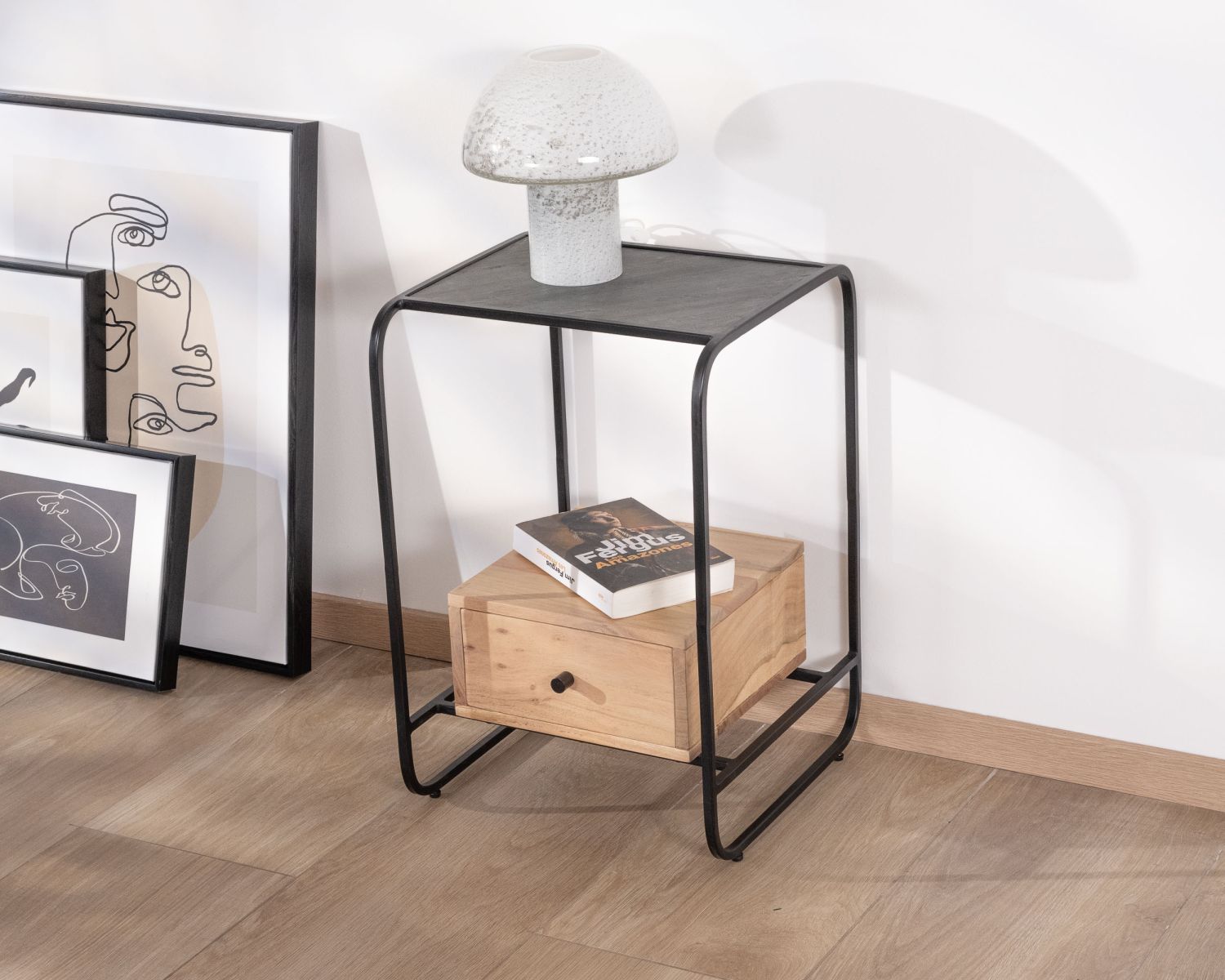 Comodino design "Pikto" in metallo e legno con piano impiallacciato in pietra