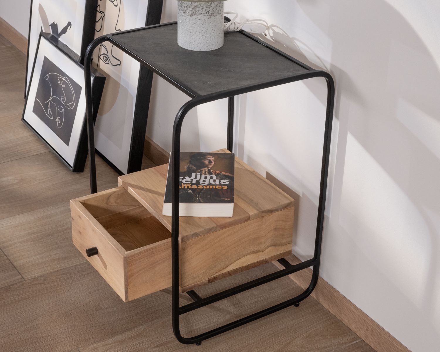 Comodino design "Pikto" in metallo e legno con piano impiallacciato in pietra