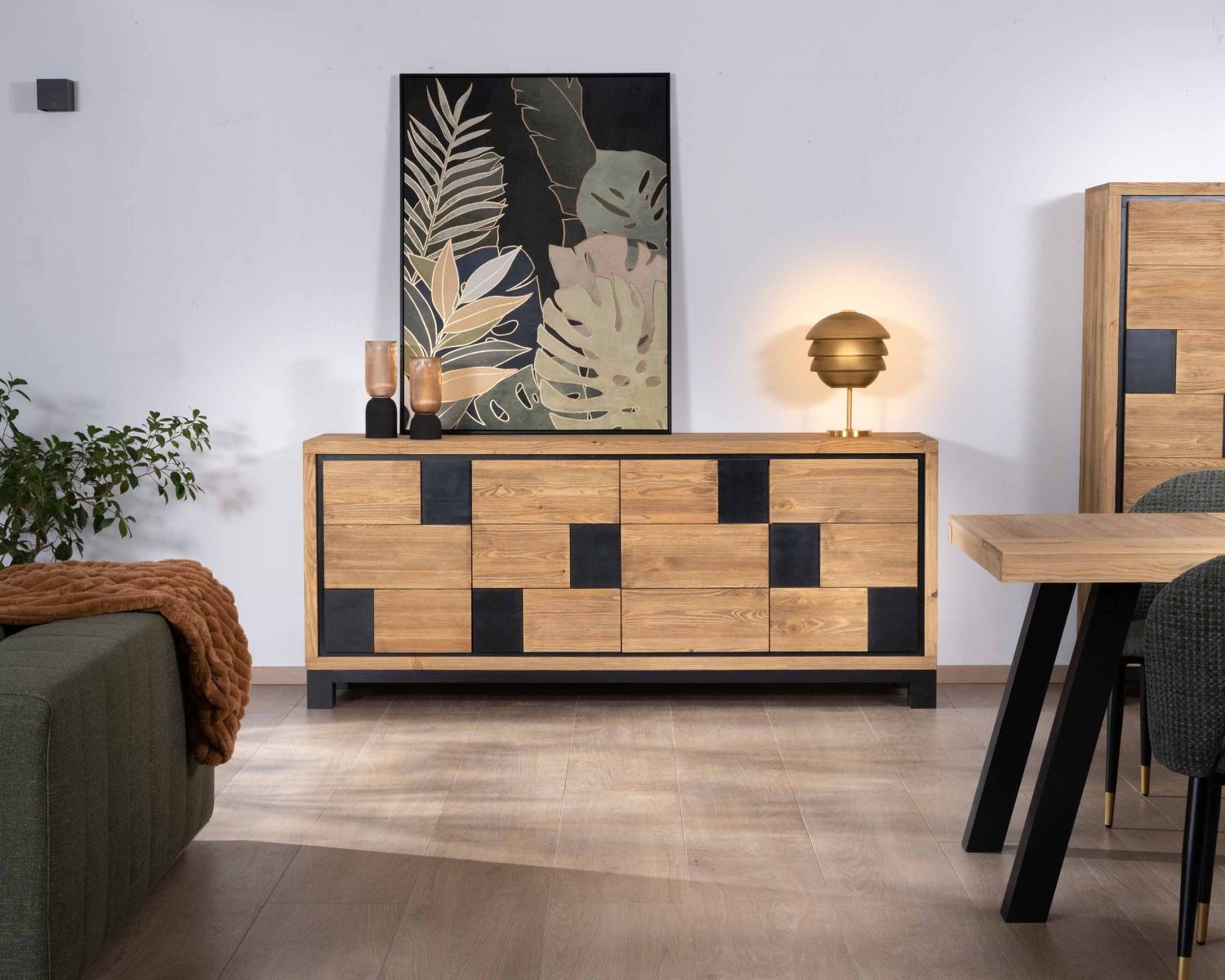 Credenza "Cubo" in pino spazzolato con motivo quadrato nero, 200 cm