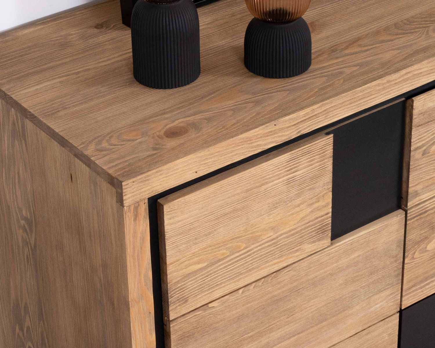 Credenza "Cubo" in pino spazzolato con motivo quadrato nero, 200 cm