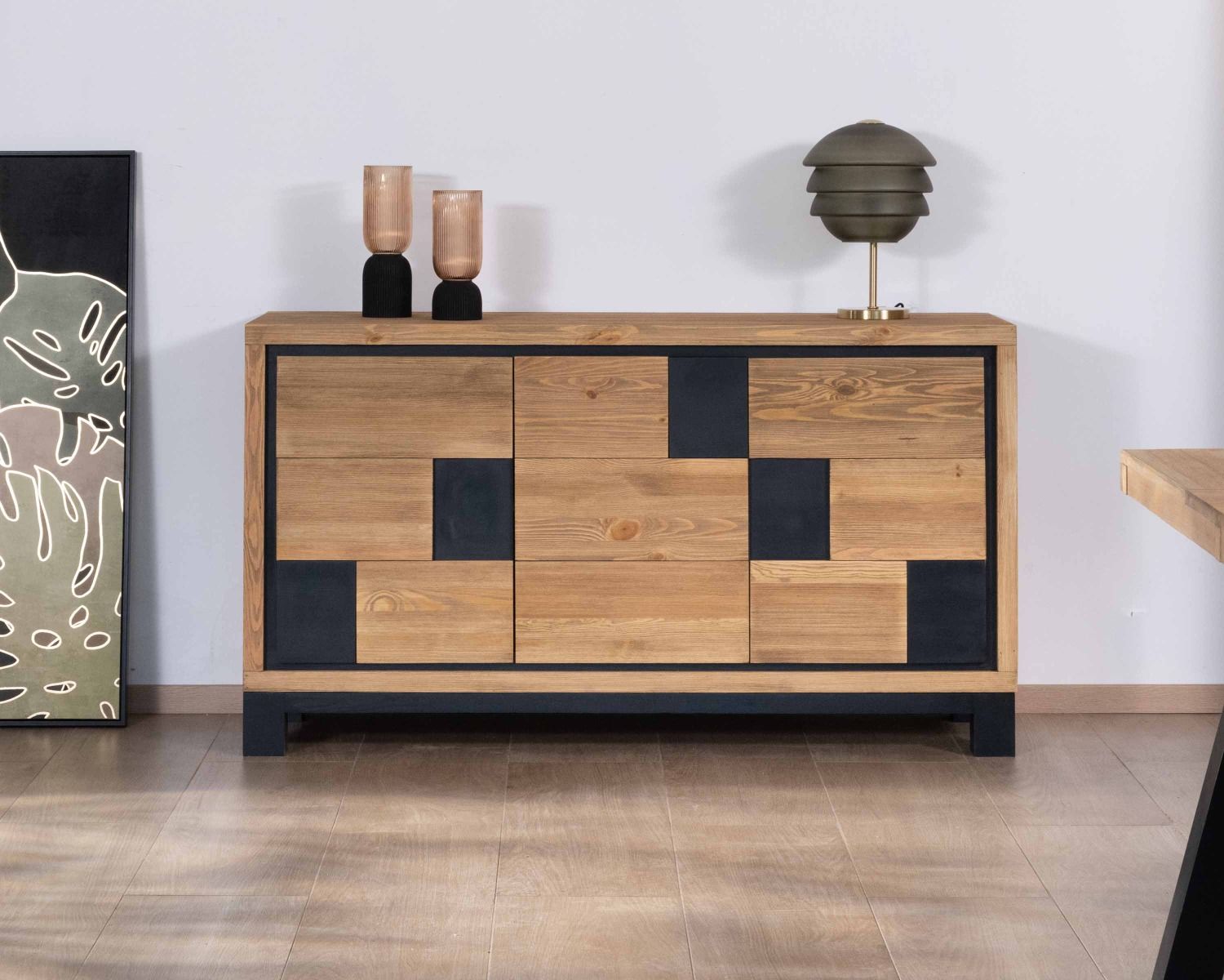 Credenza "Cubo" in pino spazzolato con motivo quadrato nero 153 cm