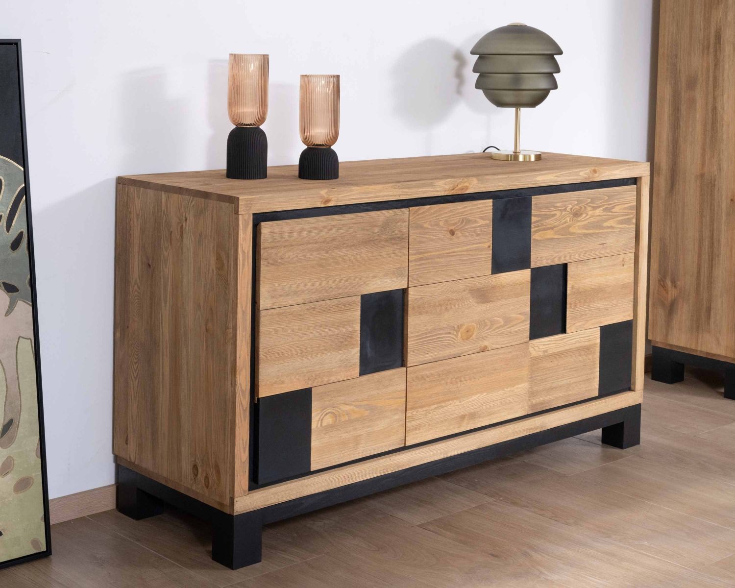 Credenza "Cubo" in pino spazzolato con motivo quadrato nero 153 cm