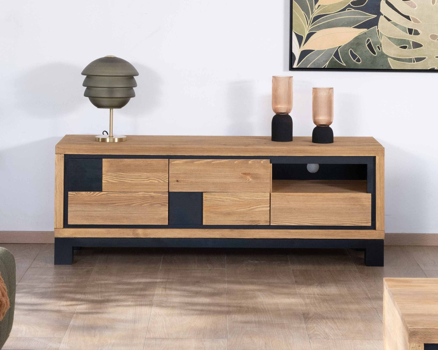 Mobile TV "Cubo" da 175 cm con frontale in pino spazzolato e motivo quadrato nero contemporaneo