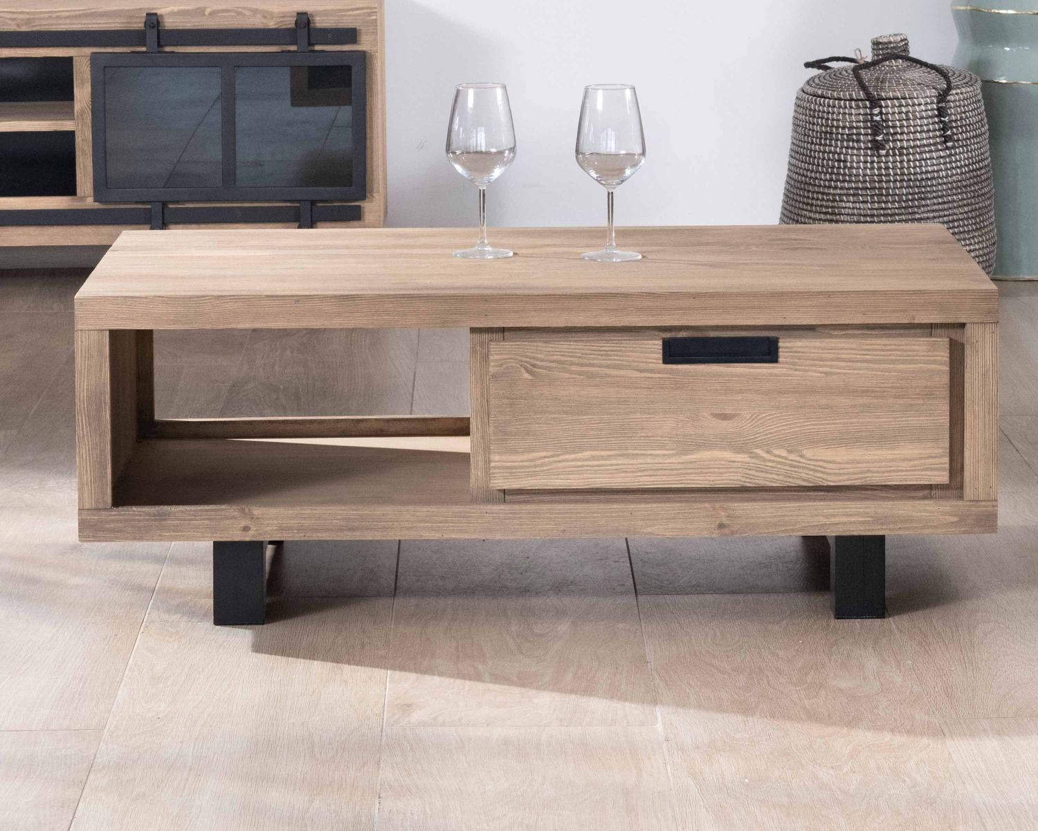 Tavolino "Tolf" da 110 cm con cassetto in pino spazzolato e metallo