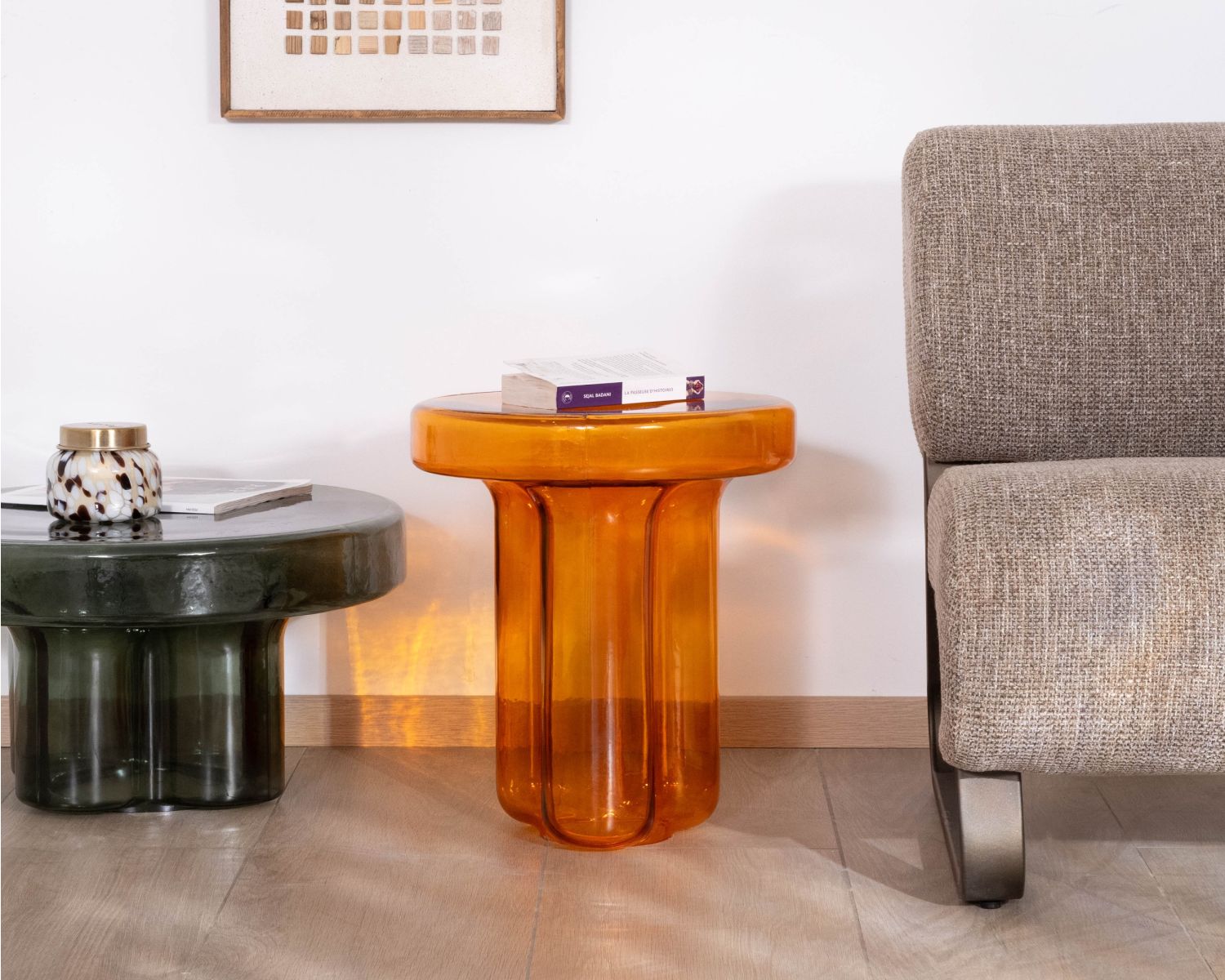 Tavolino in vetro colorato arancione in stile vintage "Cyléa"