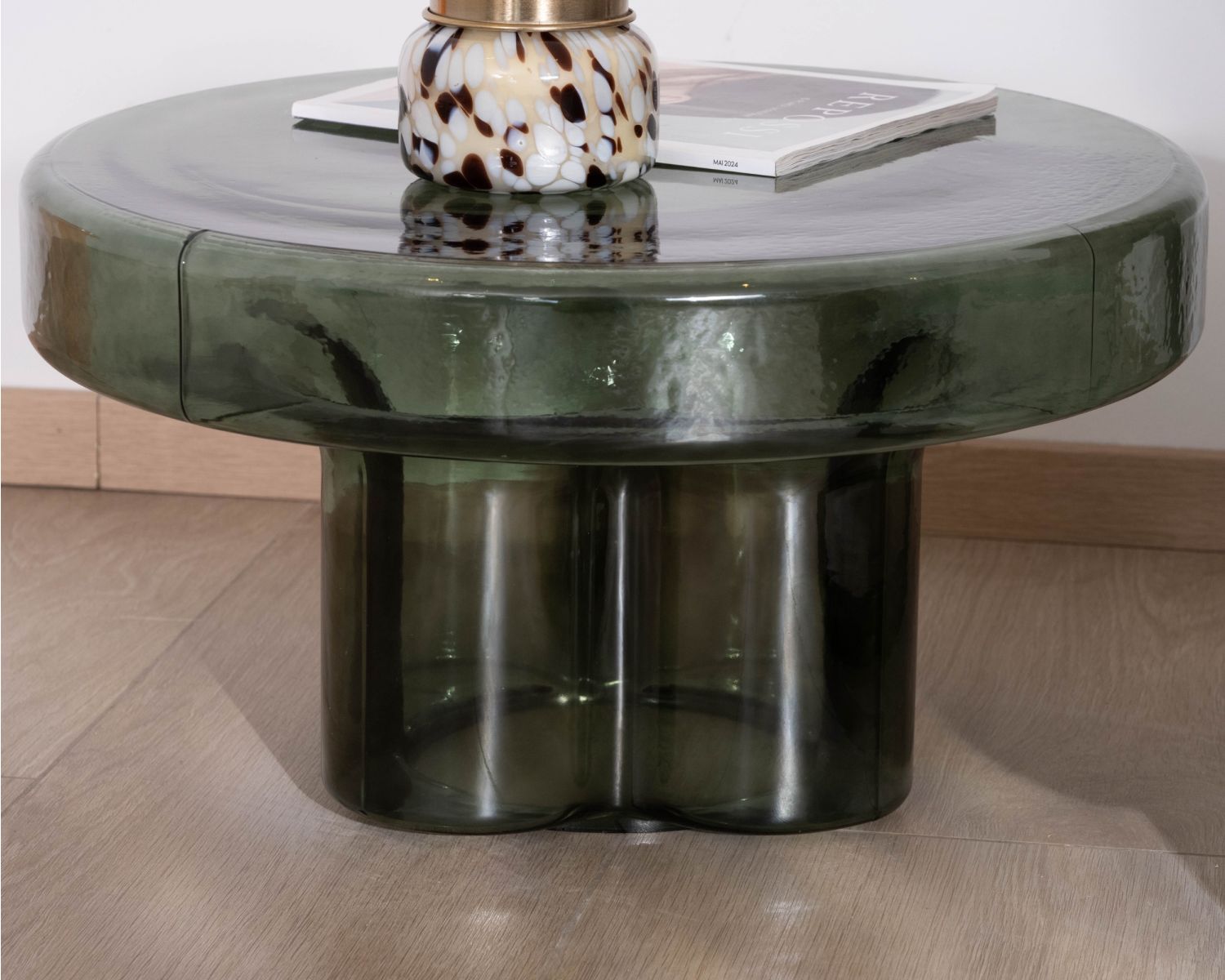 Tavolino da salotto rotondo di design in vetro colorato verde "Cyléa"