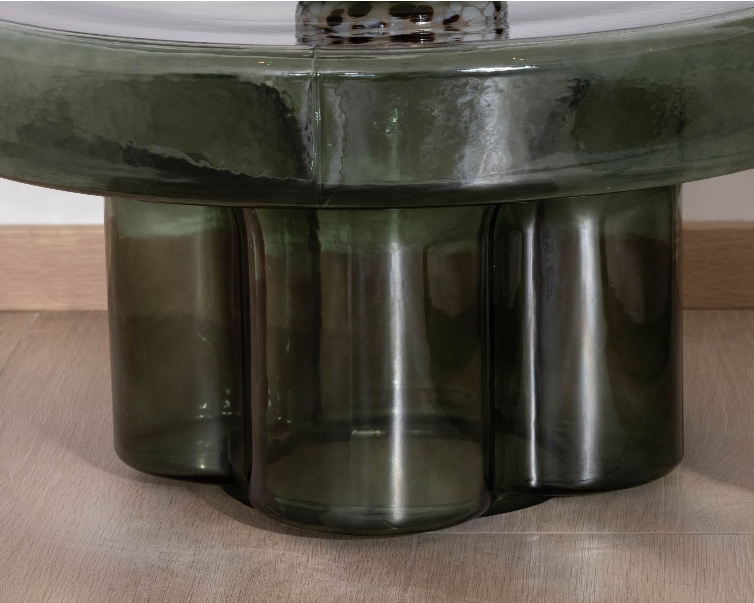 Tavolino da salotto rotondo di design in vetro colorato verde "Cyléa"