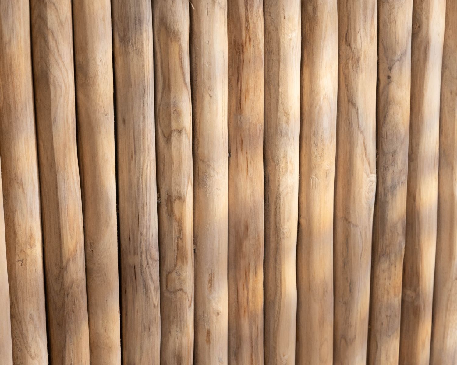 Originale testata da 180 cm in rami di teak naturale "Sumatra