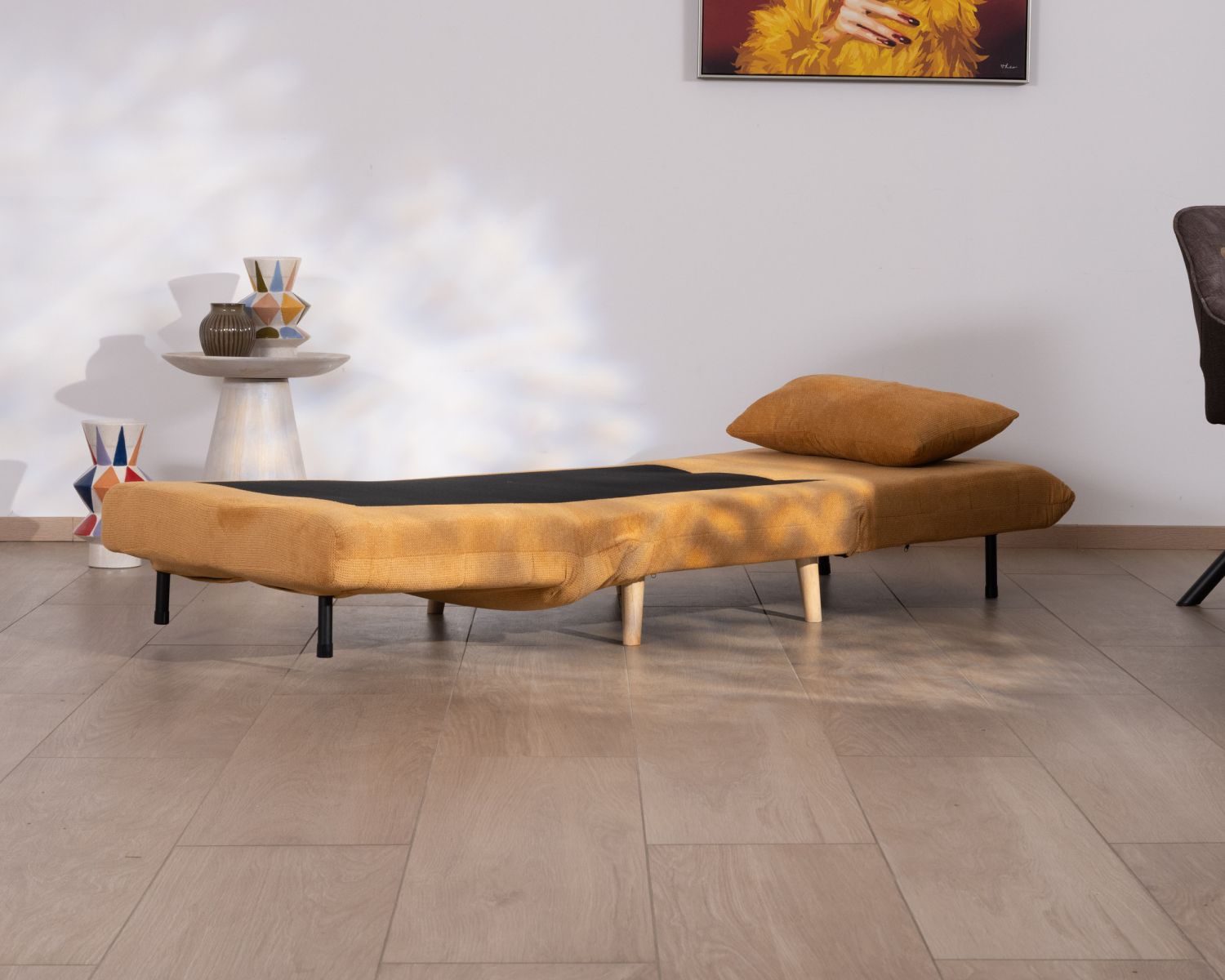 Poltrona trasformabile "Folda" in tessuto giallo senape