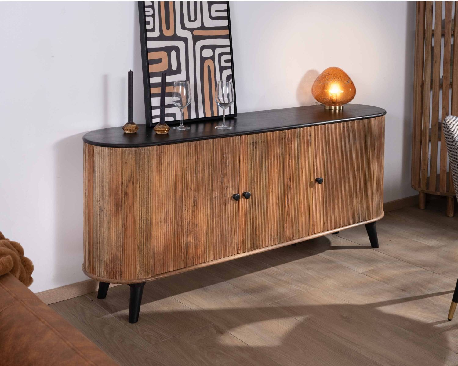 Credenza retrò a 3 ante in acacia massiccia con piano e gambe "Boogie" neri