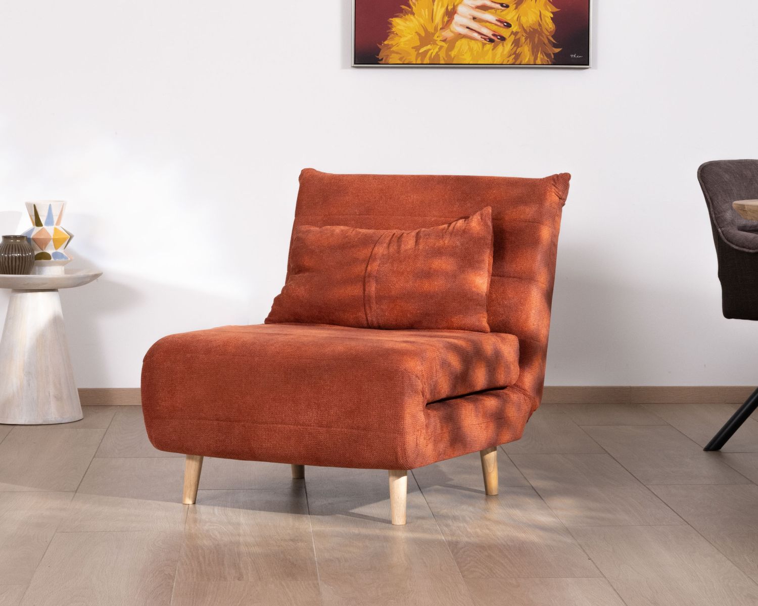 Poltrona di design scandinavo in tessuto terracotta "Folda" trasformabile in letto occasionale