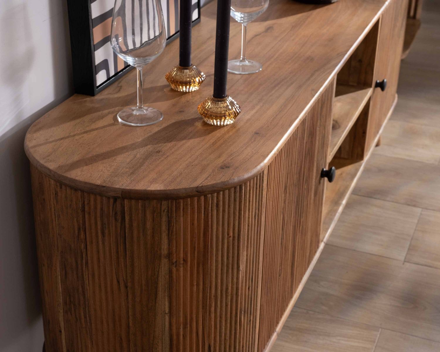 Porta TV in acacia massiccia vintage dal design arrotondato "Boomer", grande 175 cm, con 2 ante e 2 nicchie