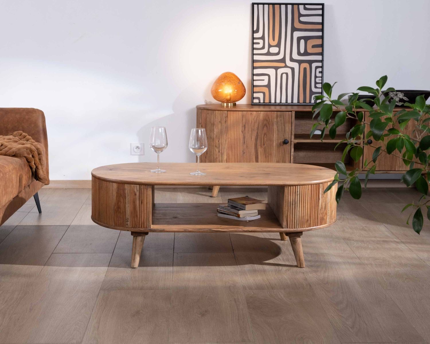 Tavolino rotondo "Boomer" in acacia vintage design