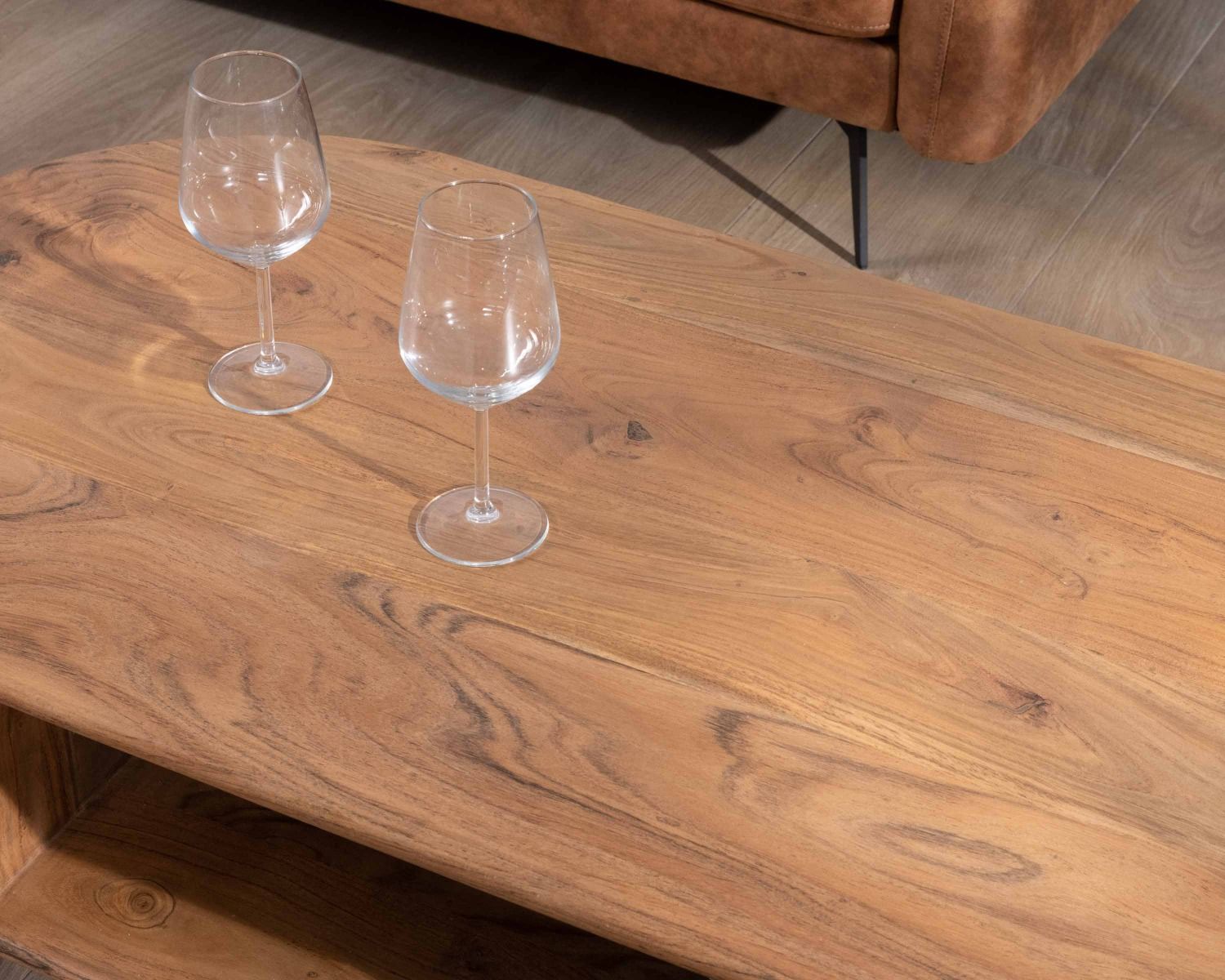 Tavolino rotondo "Boomer" in acacia vintage design