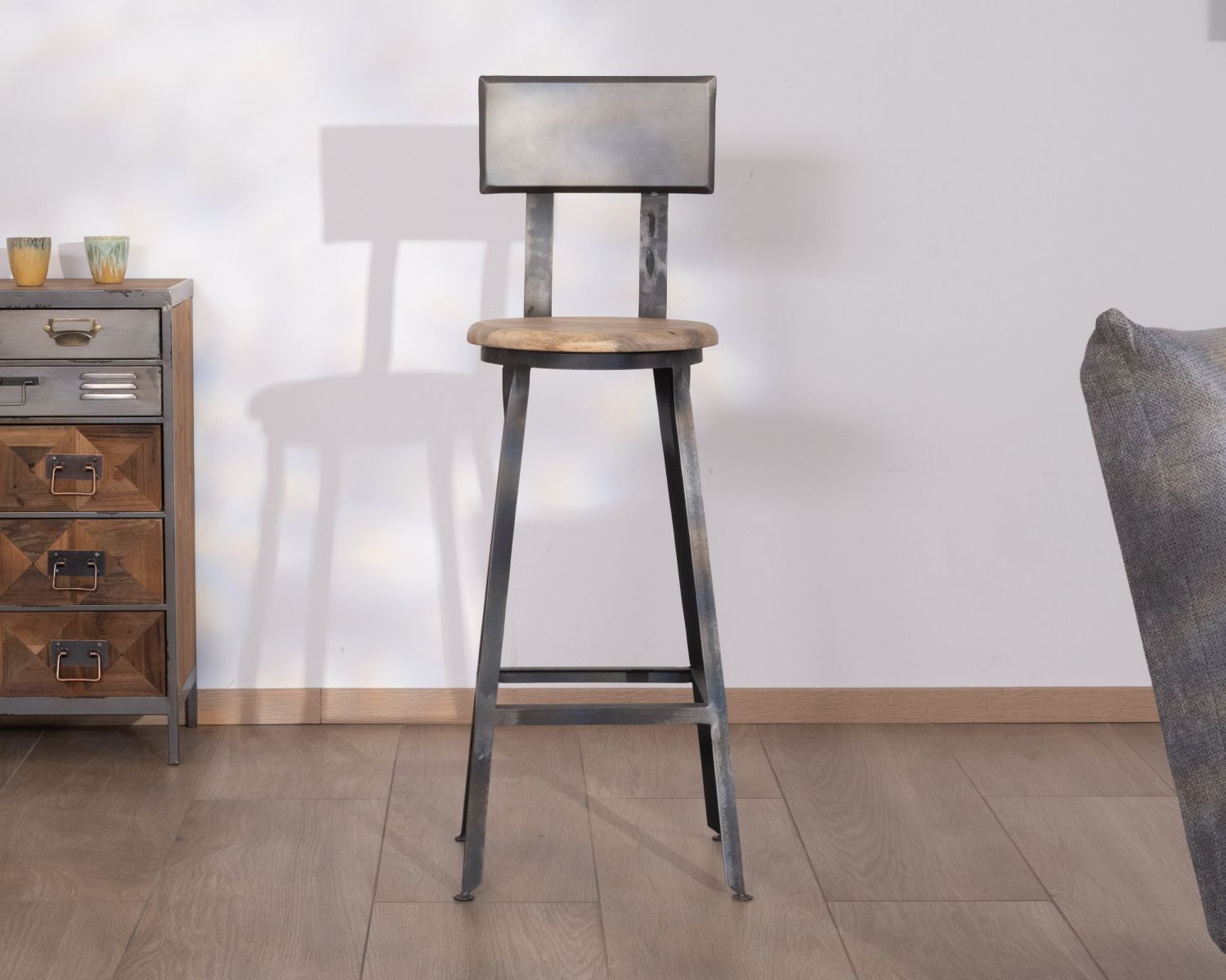 Sedia da bar "Atelier grey" in metallo e legno grigio antico, altezza 110 cm