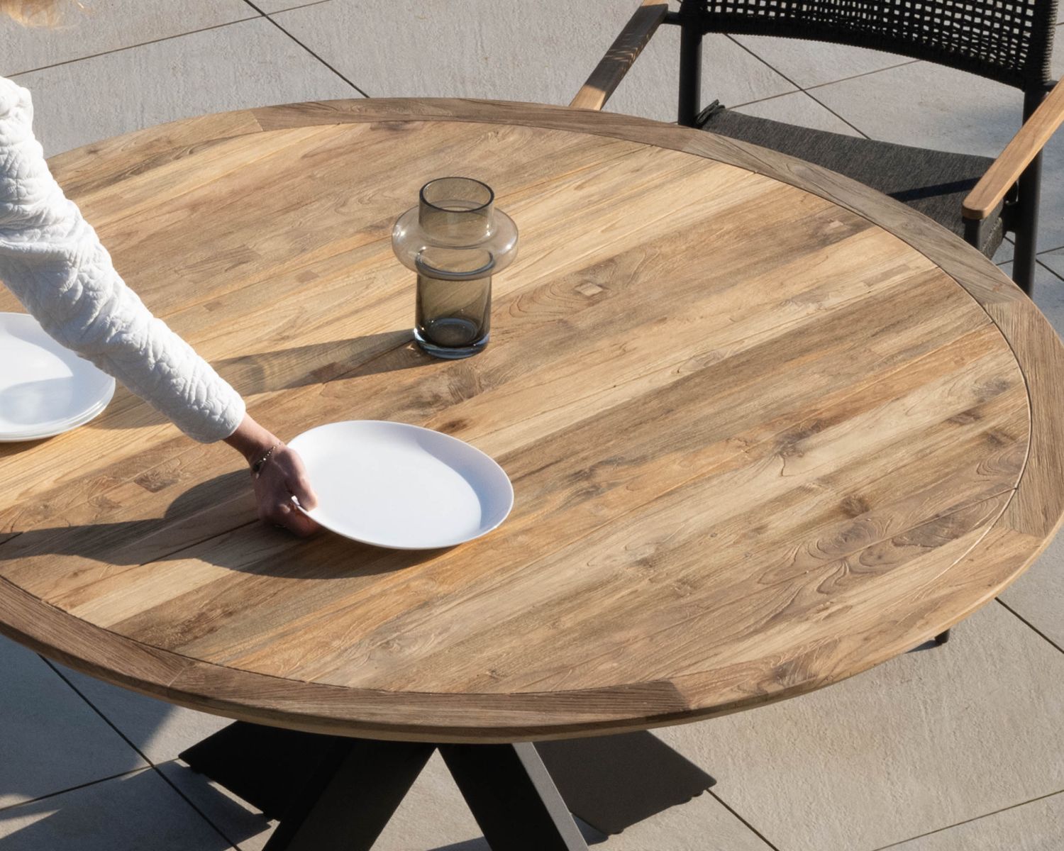 Tavolo da pranzo rotondo per esterni "Ozone" da 130 cm in teak e alluminio