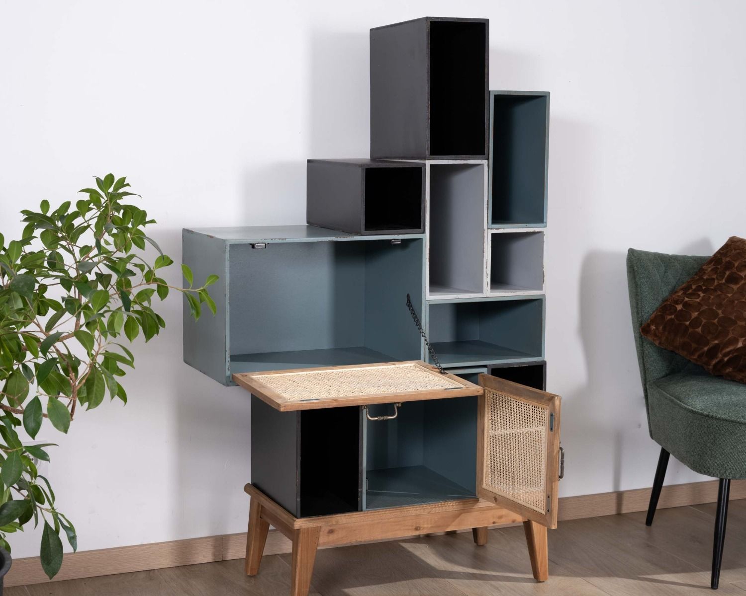 Mobile contenitore "Mélimélo Indus" con piedistalli modulari in pino e rattan