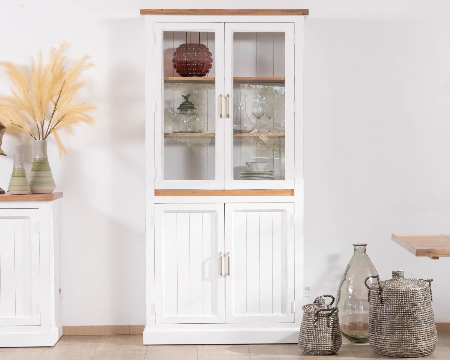 Piccola cristalliera in acacia bianca "Trégastel" con ante in vetro