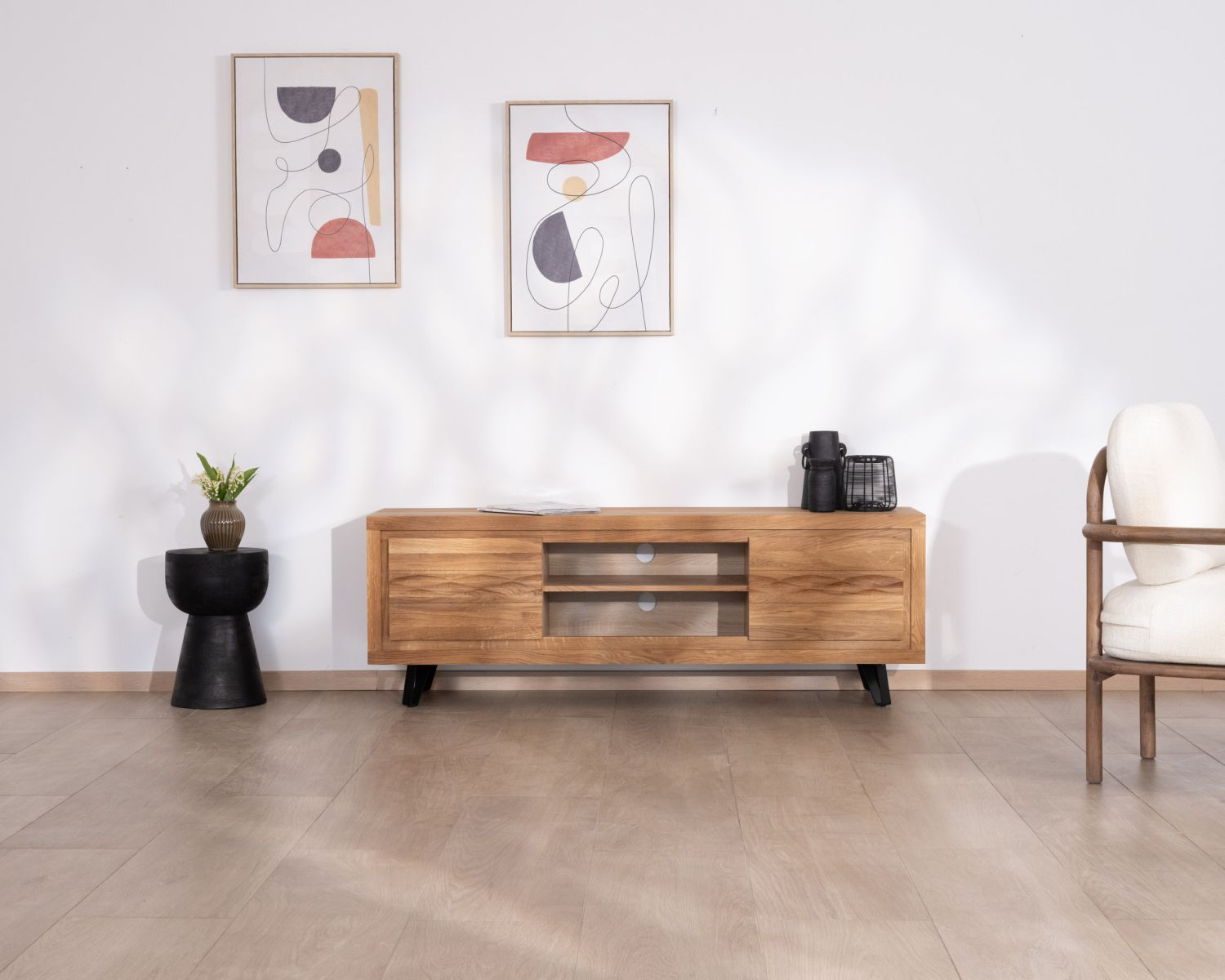 Mobile TV da 160 cm in rovere oliato "Wave" con nicchie centrali in stile Zen