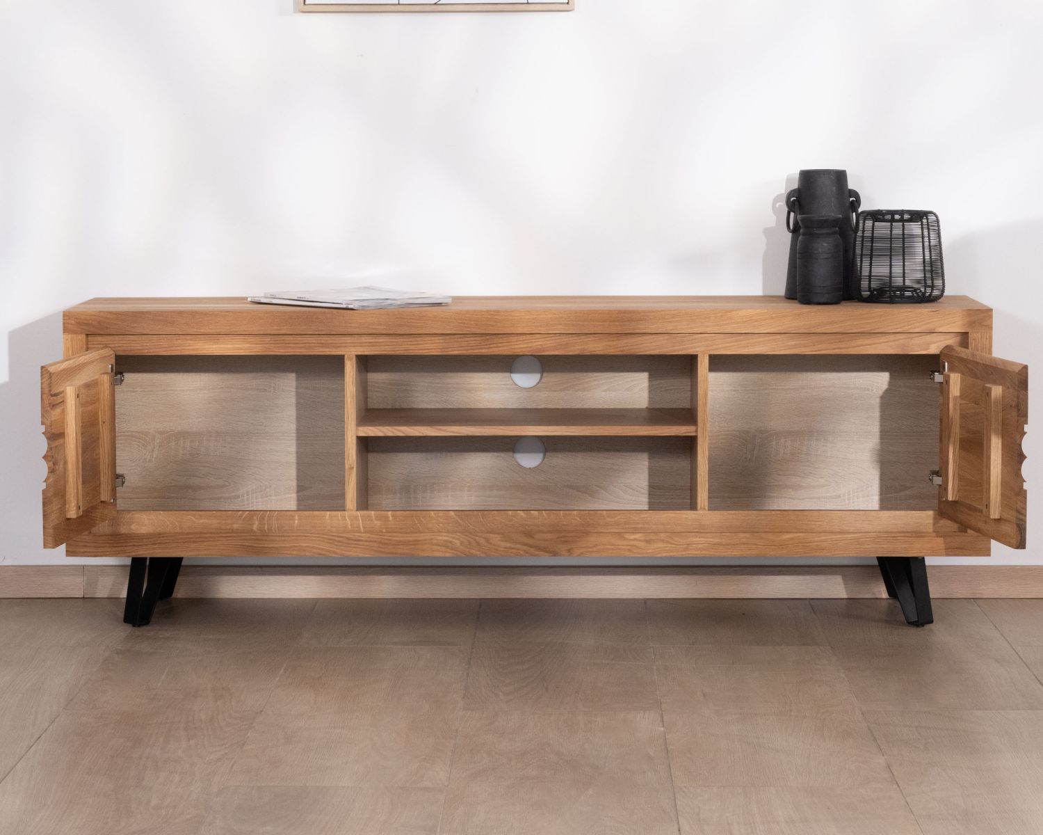 Mobile TV da 160 cm in rovere oliato "Wave" con nicchie centrali in stile Zen