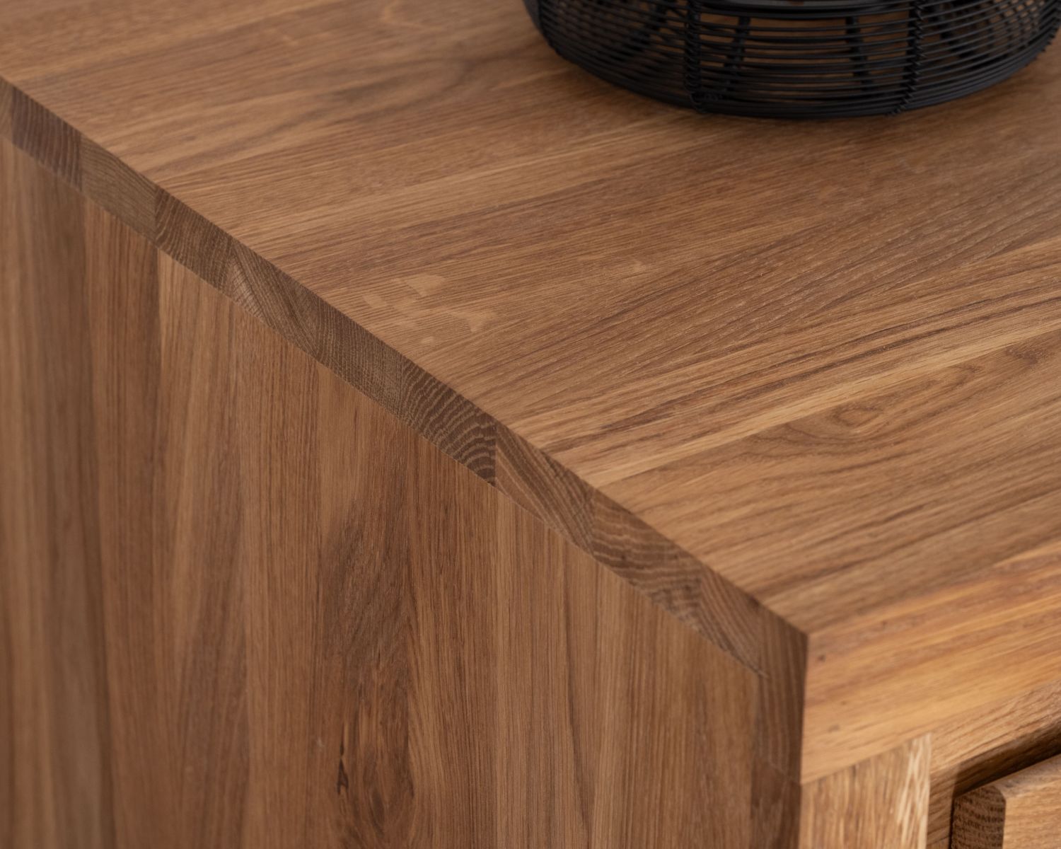 Credenza "Wave" a 3 ante in stile Zen in rovere oliato, 145 cm