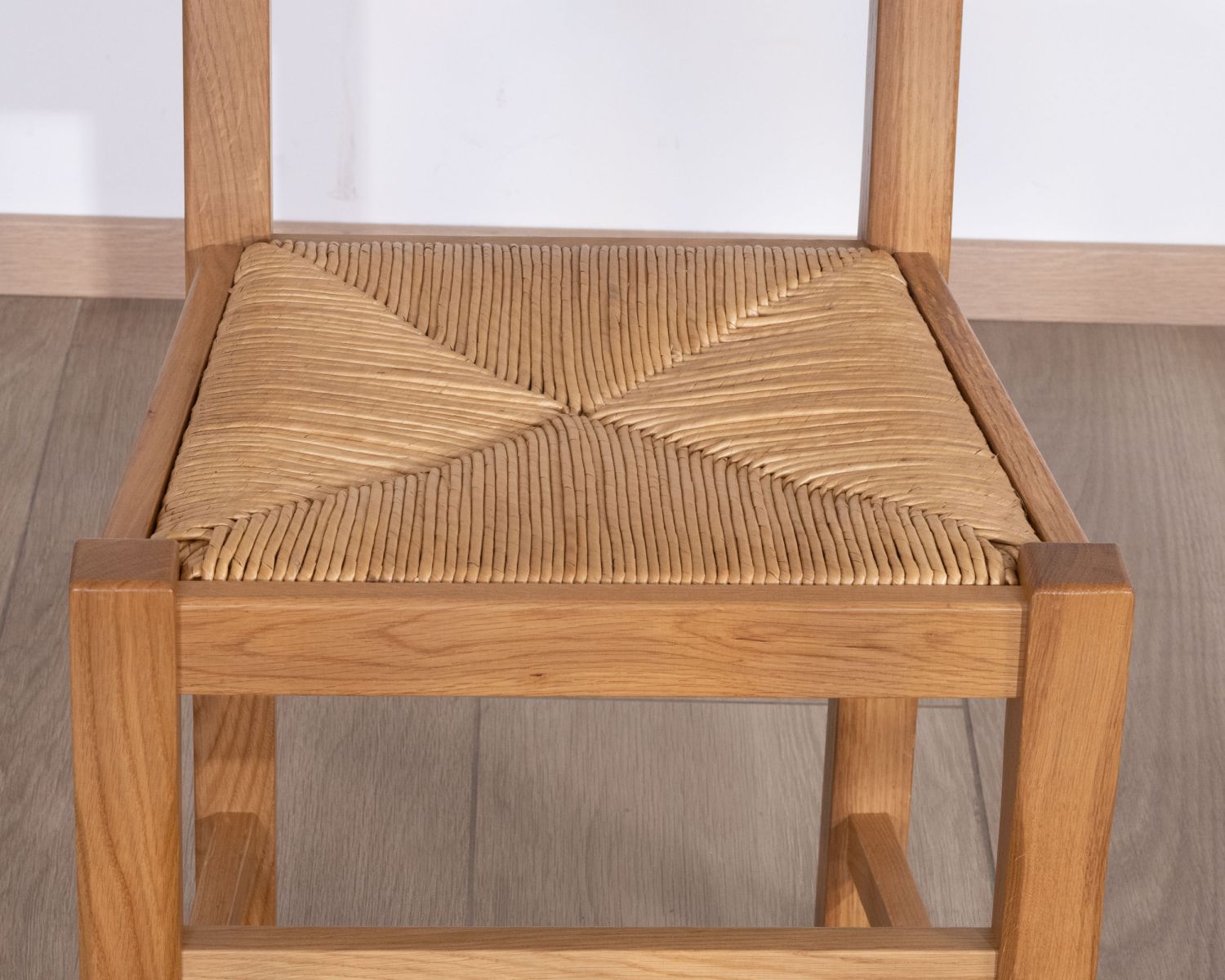 Sedia da pranzo "antica" in rovere massiccio con seduta intrecciata, look classico