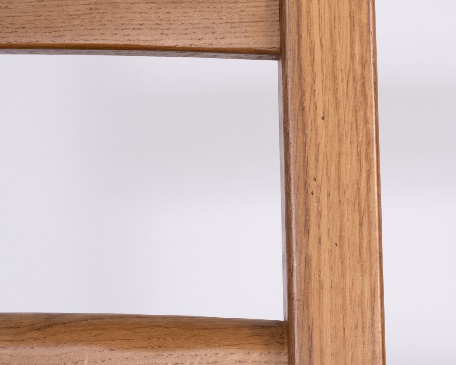 Sedia da pranzo "antica" in rovere massiccio con seduta intrecciata, look classico