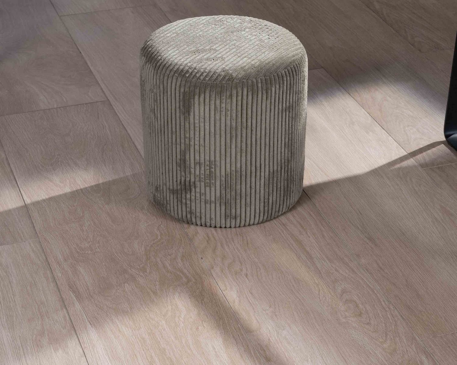 Set di 2 piccoli pouf rotondi in velluto a coste color kaki "Snaw", diametro 35 cm