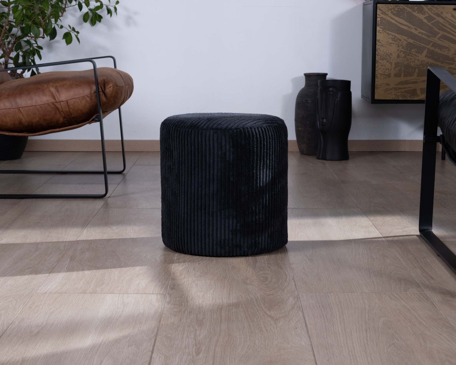 Set di 2 pouf "Snaw" in velluto a coste nero, diametro 35 cm