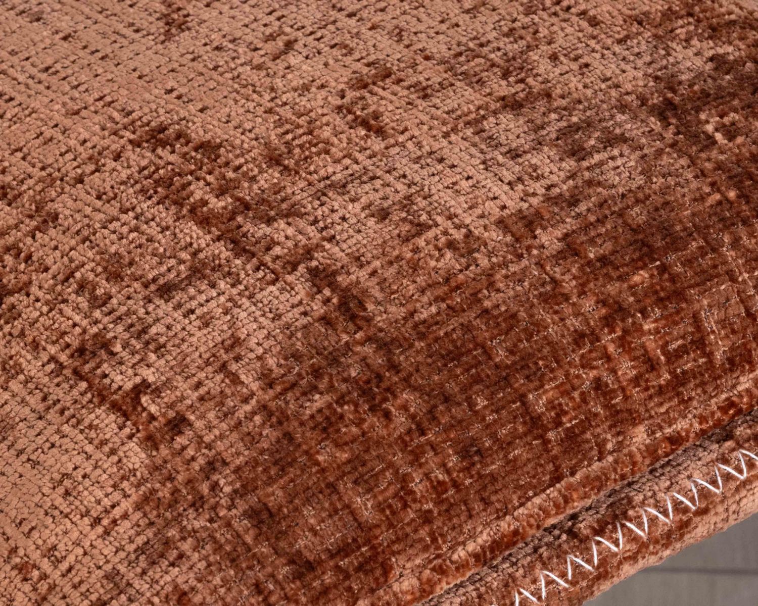 Poltrona reclinabile a 360° "Branson" con poggiapiedi in morbido tessuto terracotta