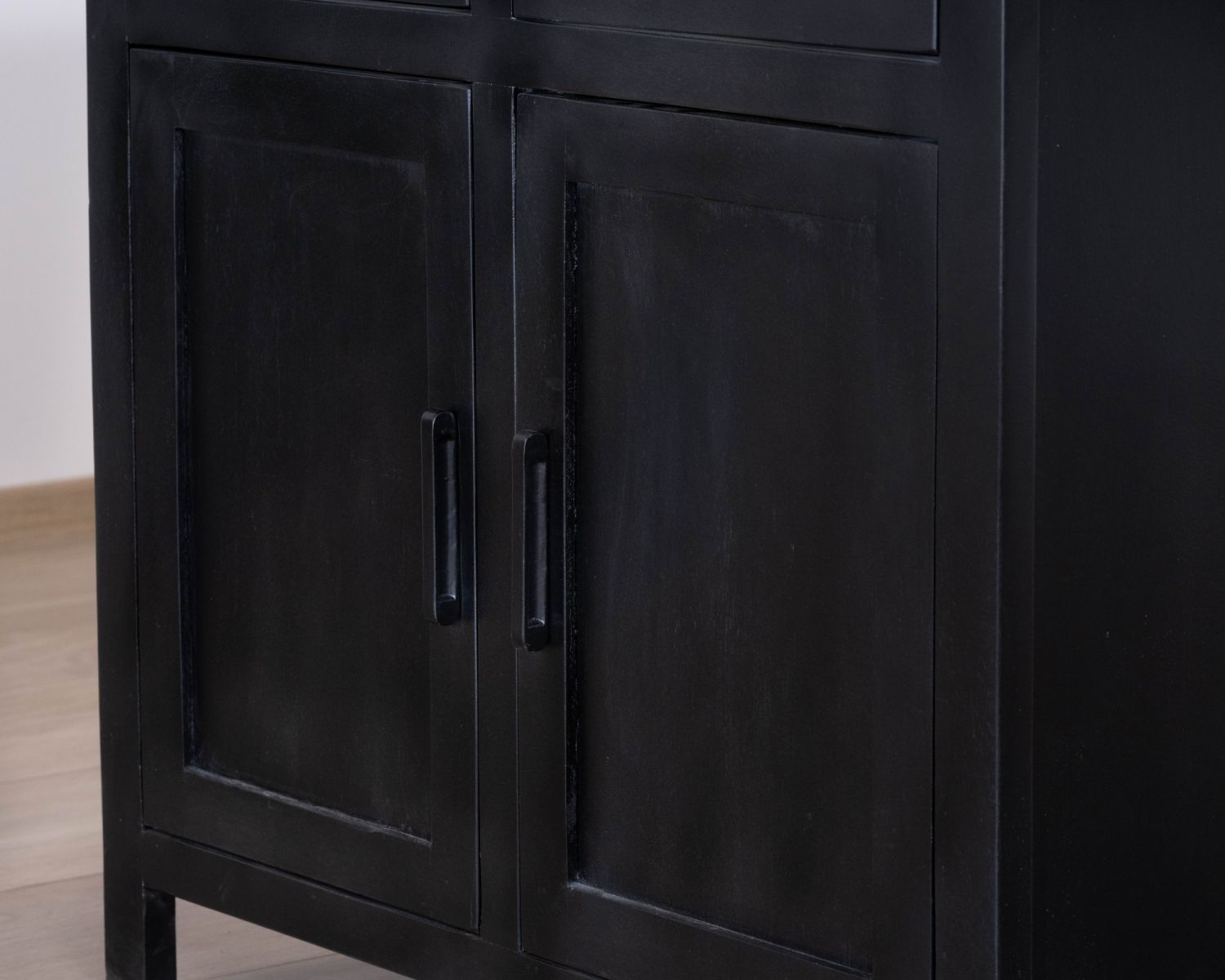 Isola cucina nera con zona pranzo "Grand Chef" in legno di mango e granito