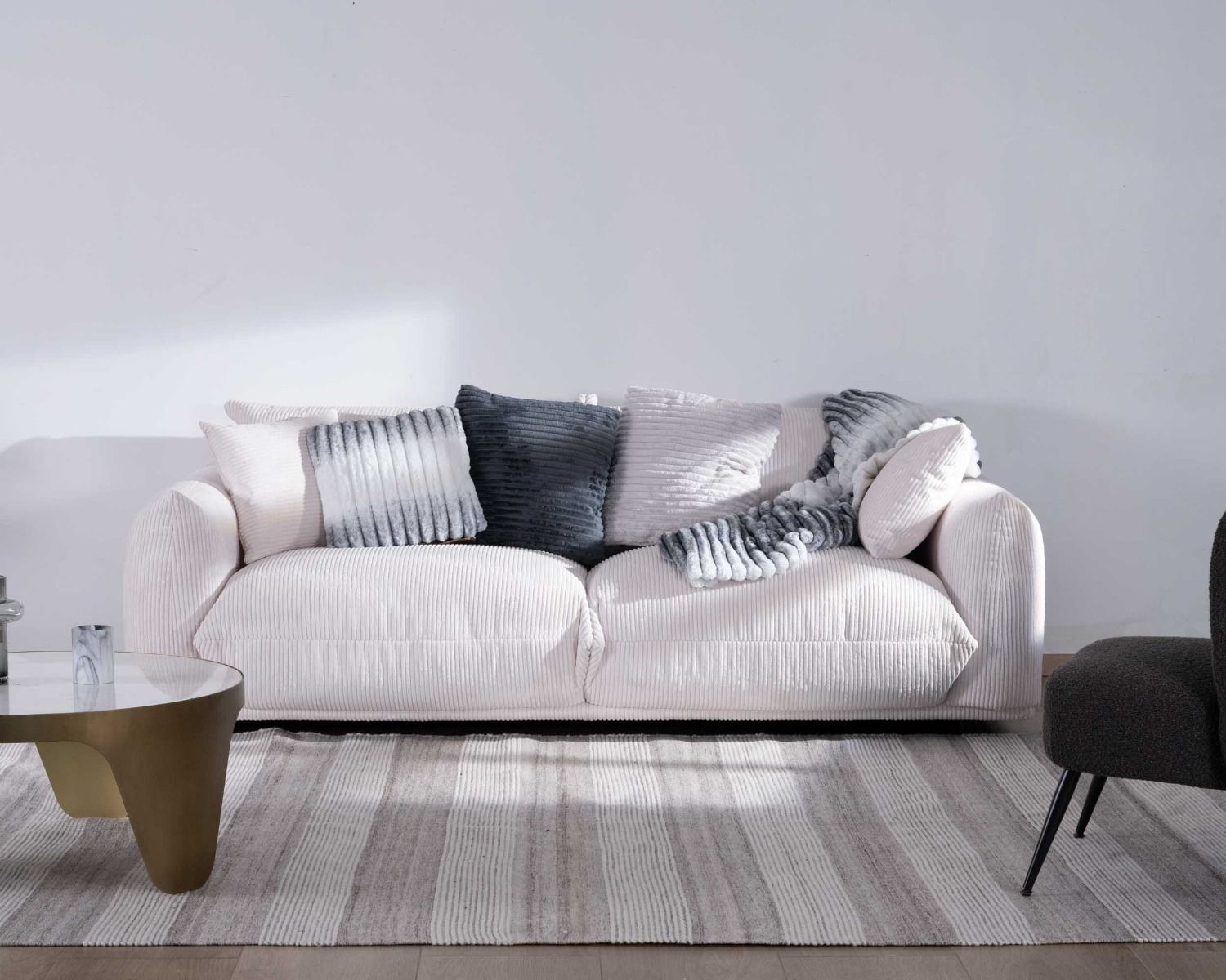 Divano retrò "Moon" a 3 posti in velluto bianco