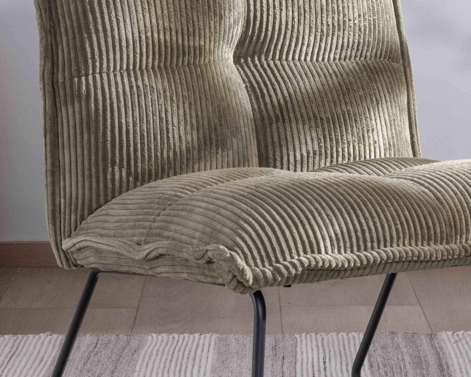 Set di 2 poltrone "Calvin" in velluto a coste color kaki senza braccioli