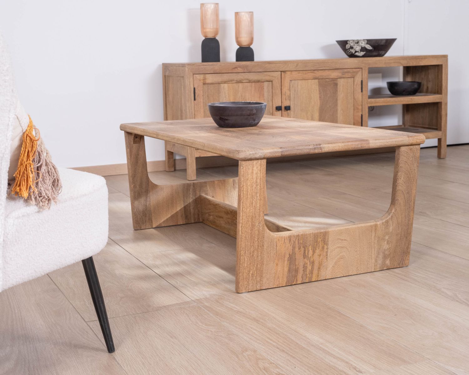 Tavolino "Maestro" da 110 cm in mango naturale