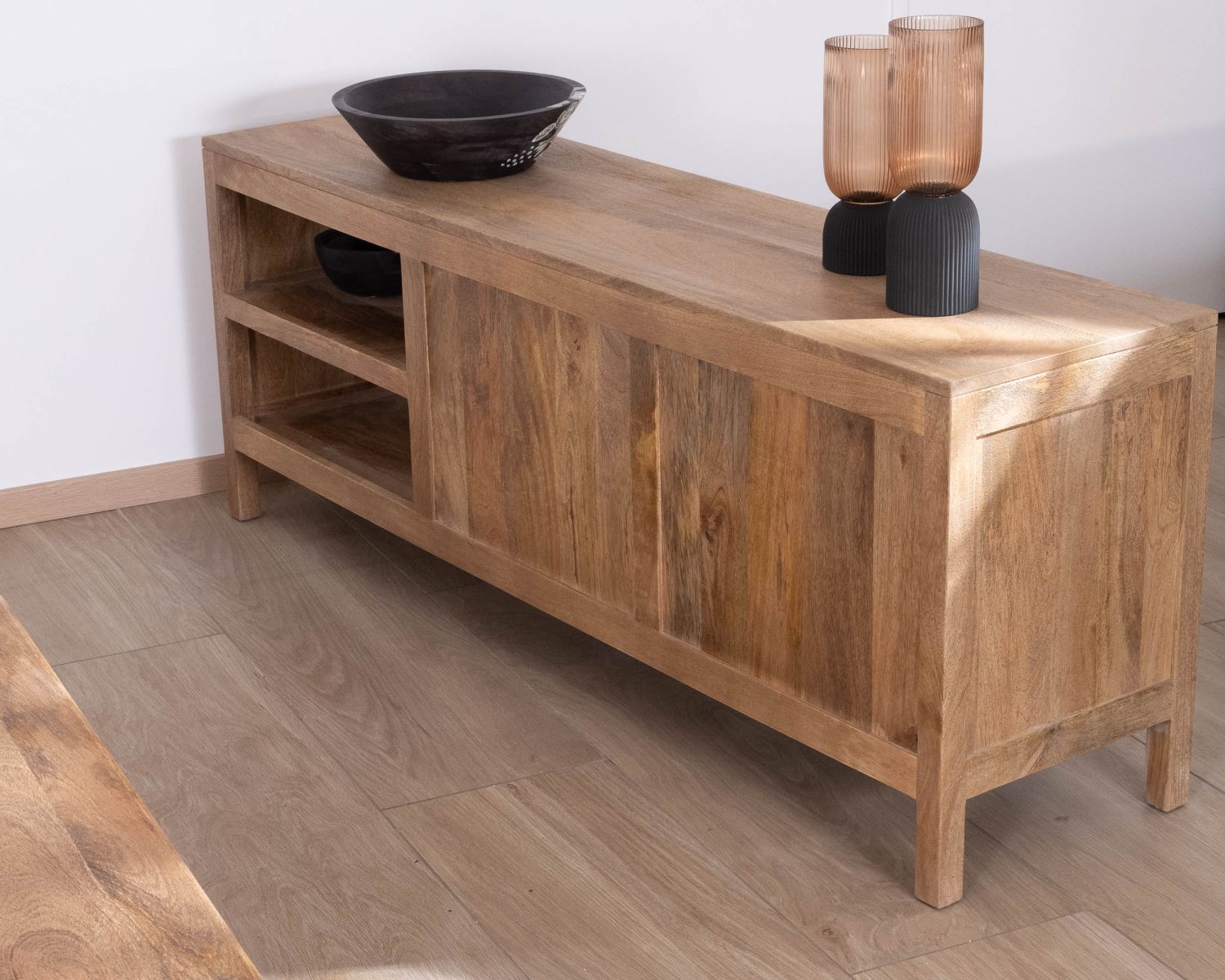 Porta TV in legno di mango "Maestro" da 160 cm con doppia anta