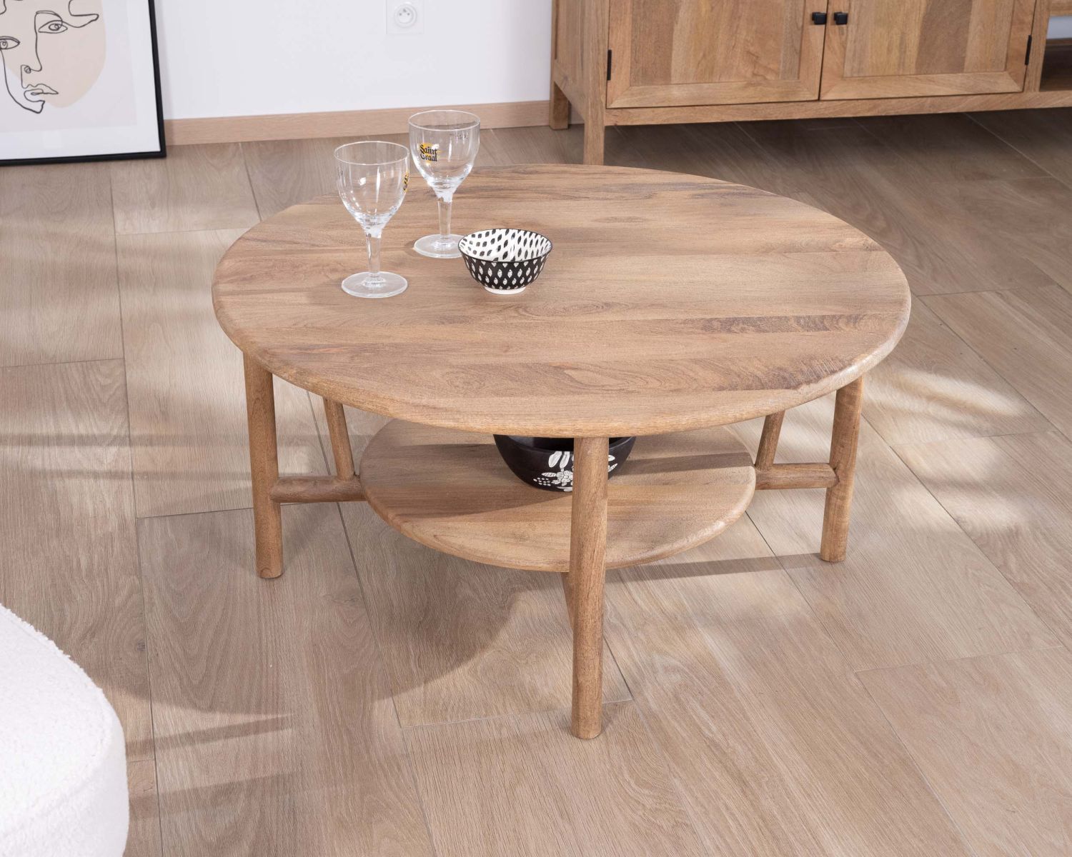 Tavolo da salotto rotondo "Plume" con doppio piano in legno di mango, diametro 90 cm