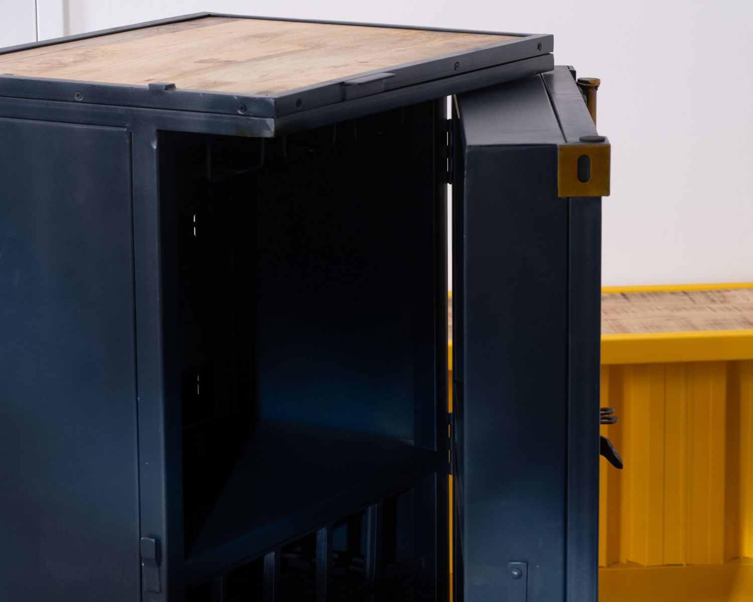 Unità bar modulare "Crazy" in stile container piccolo