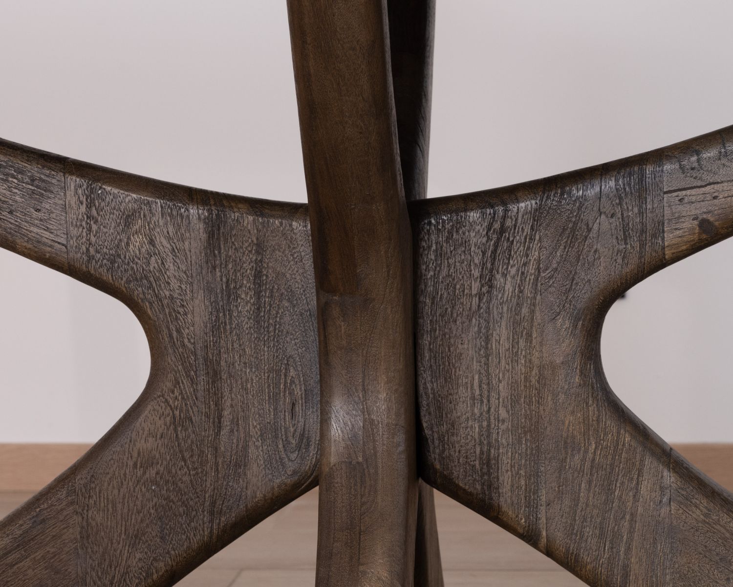 Tavolo da pranzo in legno di mango "Flow" 220 cm con gambe effetto ramo d'albero