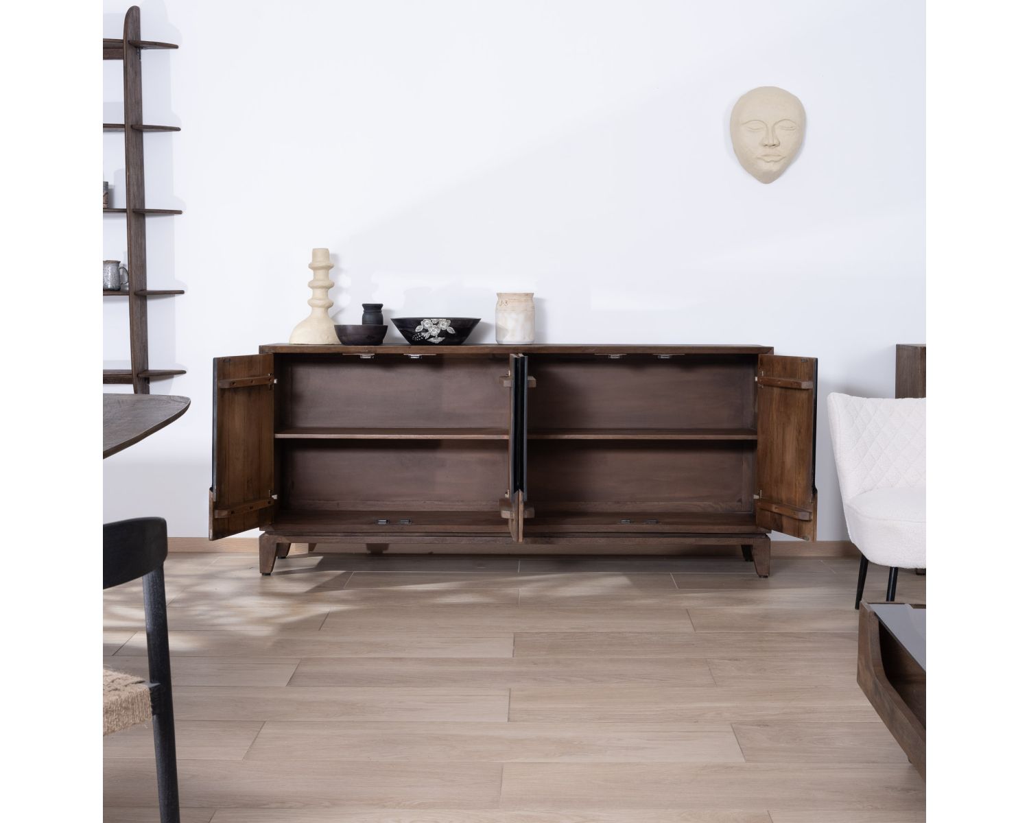 Credenza a 4 ante "Slody" in legno massiccio di mango, stile retrò