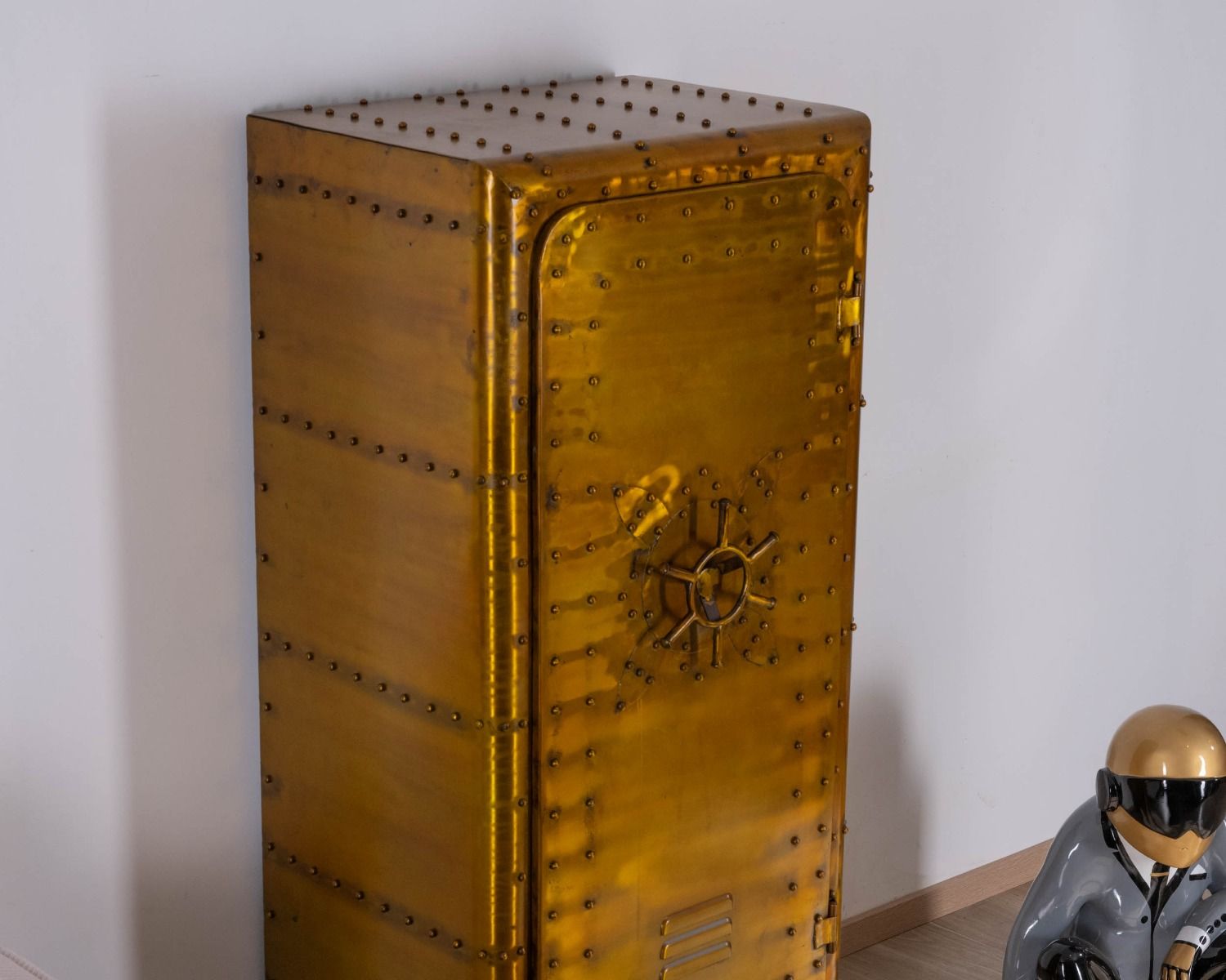 Portaoggetti "Crazy" dorato in stile cassaforte