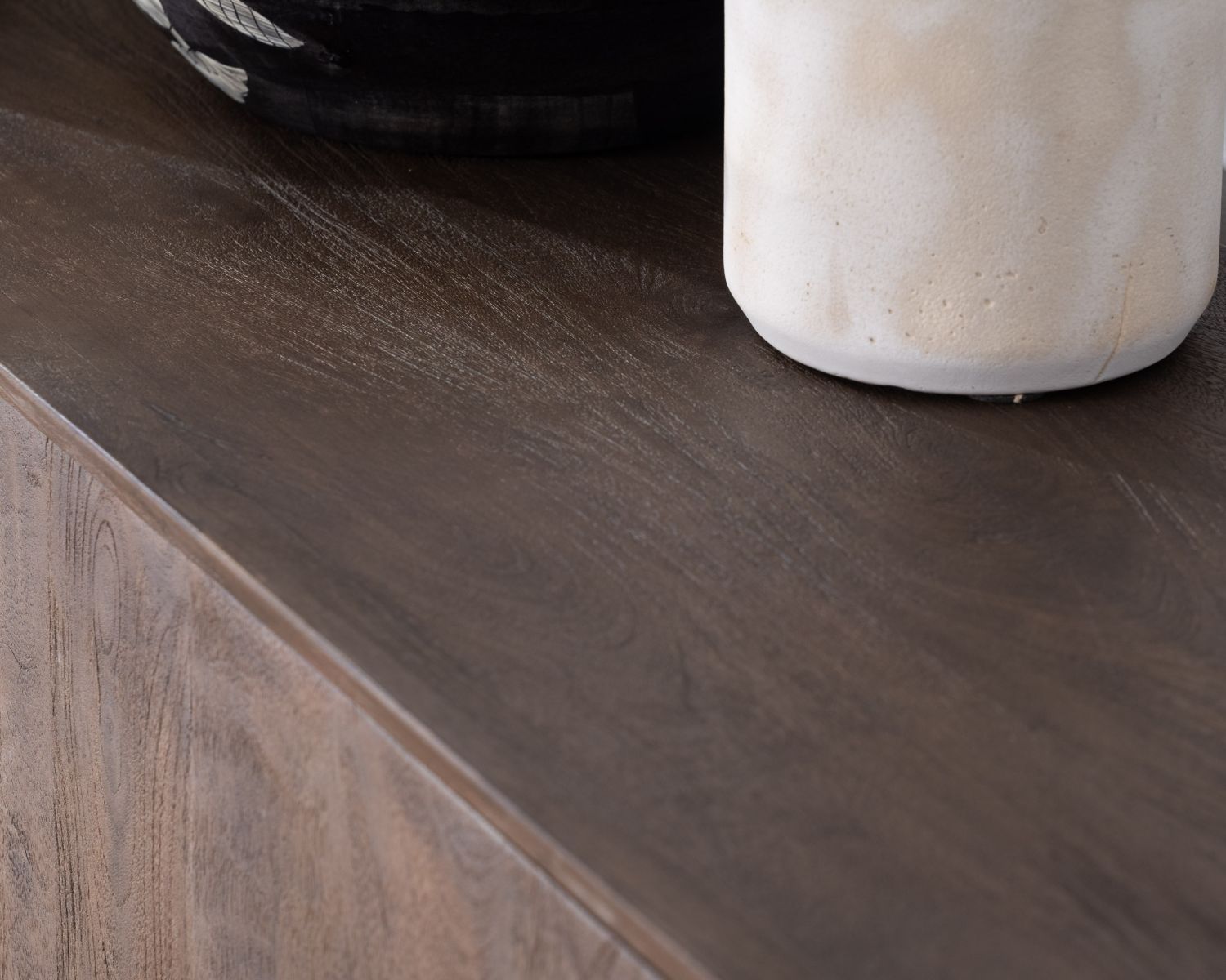 Credenza a 4 ante "Slody" in legno massiccio di mango, stile retrò