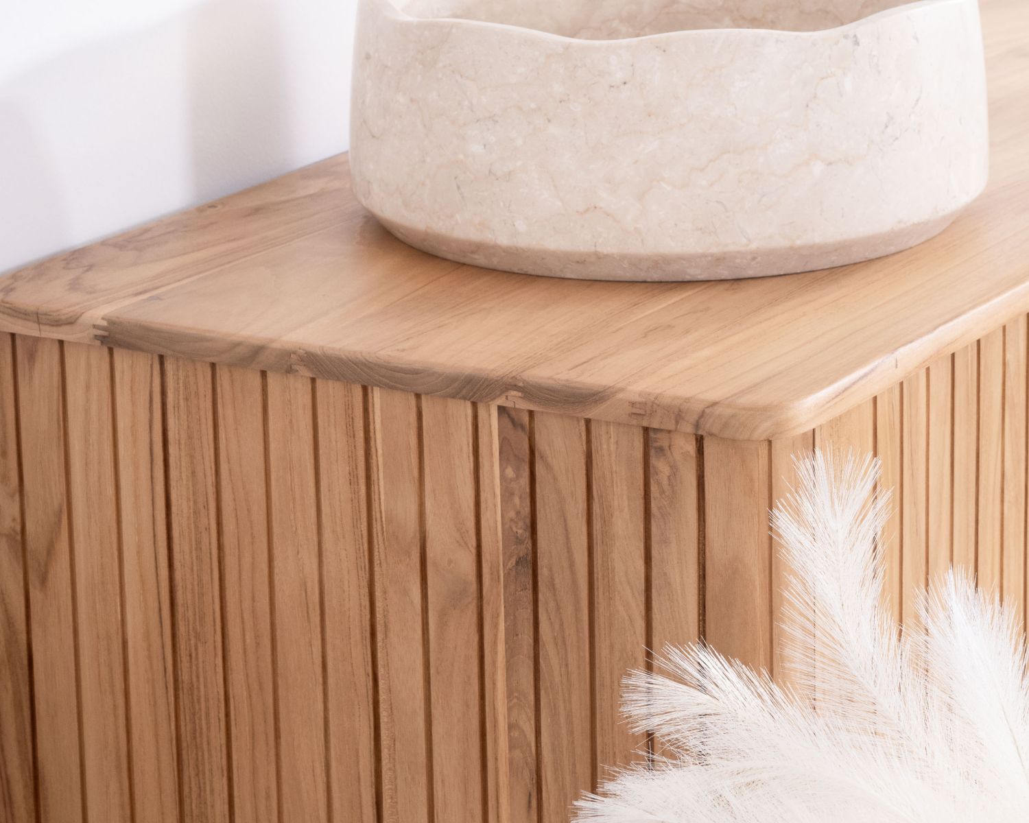 Mobiletto doppio in teak dal design retrò "Aloha" 140 cm